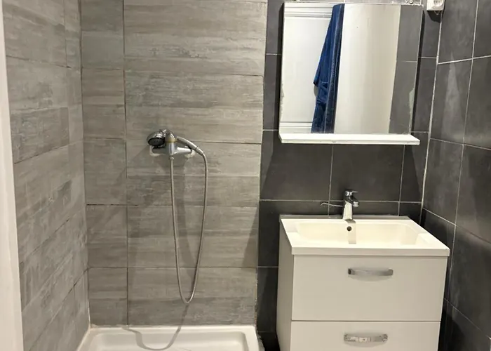 Le Study Μπεζιέ